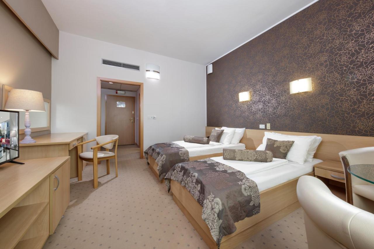 Hotel Zovko Zagreb Sesvete Dış mekan fotoğraf