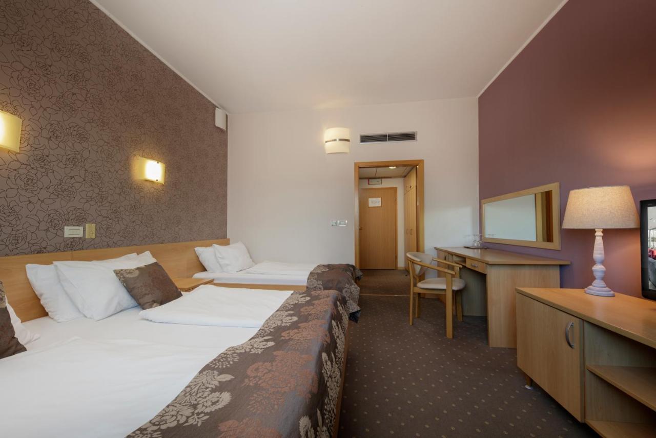 Hotel Zovko Zagreb Sesvete Dış mekan fotoğraf