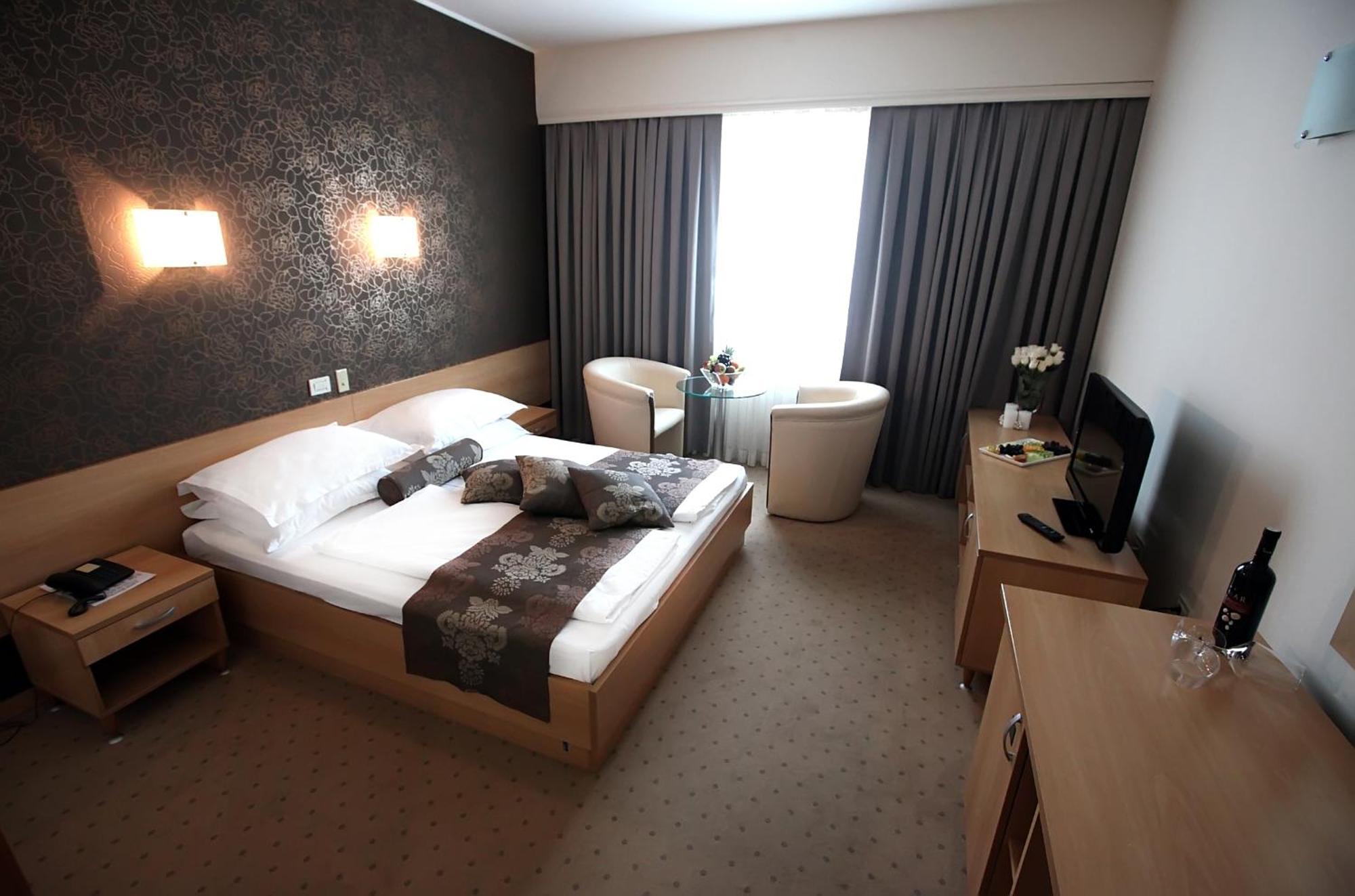 Hotel Zovko Zagreb Sesvete Dış mekan fotoğraf